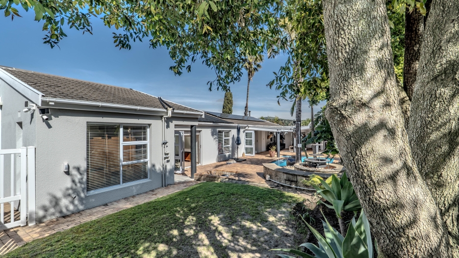 5 Bedroom Property for Sale in De Bron Western Cape